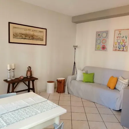 La Casina Di 도모도솔라