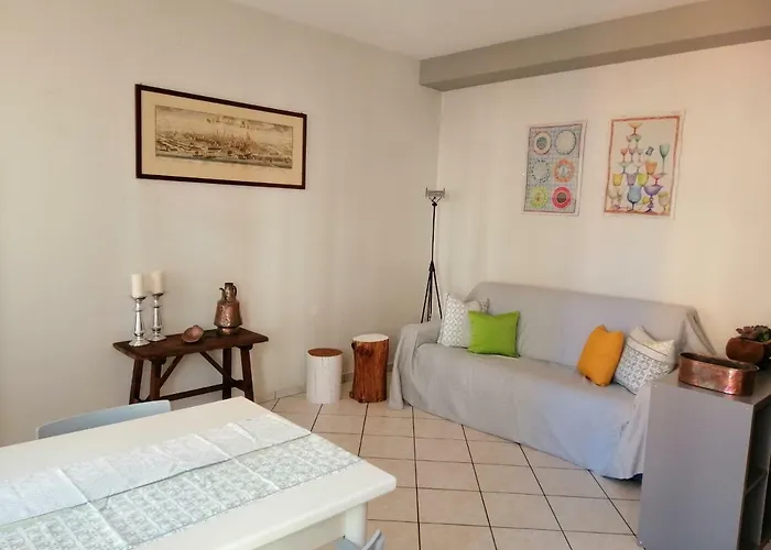La Casina Di 多莫多索拉